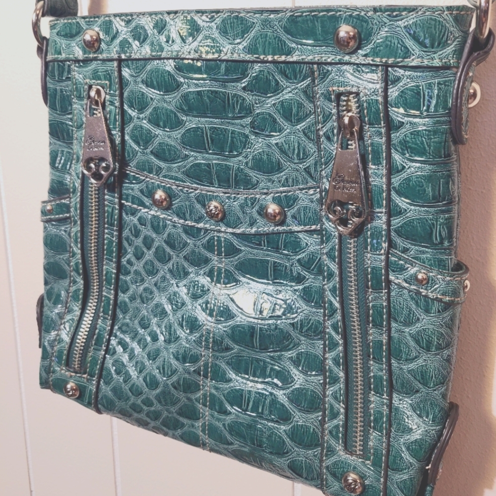 Like new teal crossbody purse